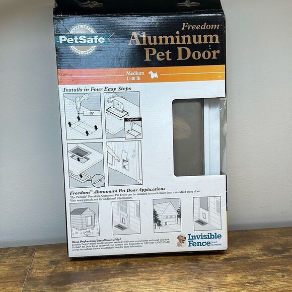 PetSafe Freedom Aluminum Pet Door Medium Dogs Up To 40lbs 8 1/8 11 3/4 Opening - Picture 5 of 7